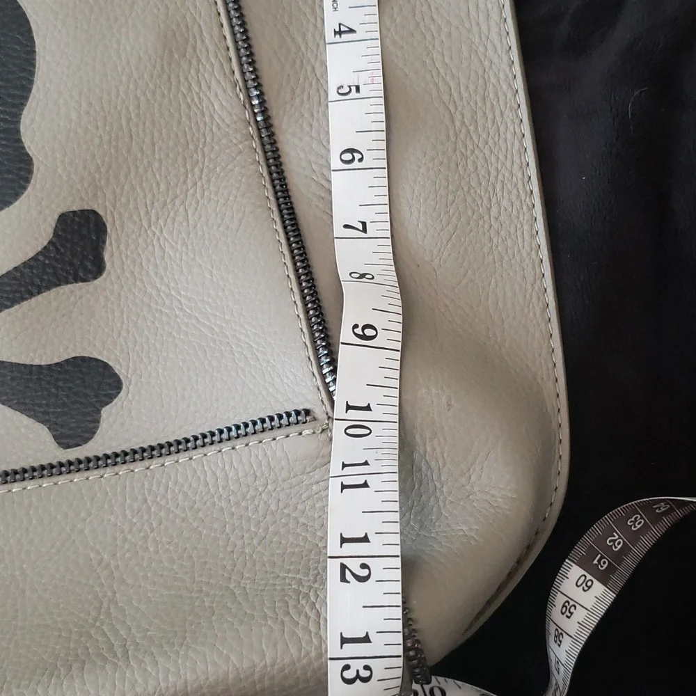 BOTKIER HTF Rare Skull and Crossbones Tote - Picture 14 of 14